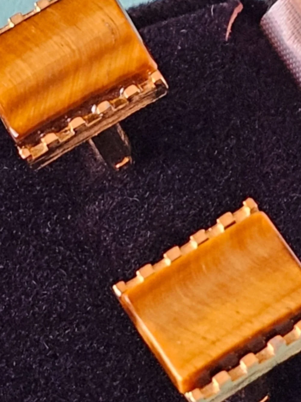 Vintage 1970s Men’s Tiger’s Eye Gold Tone Cufflinks Square Mid-Century